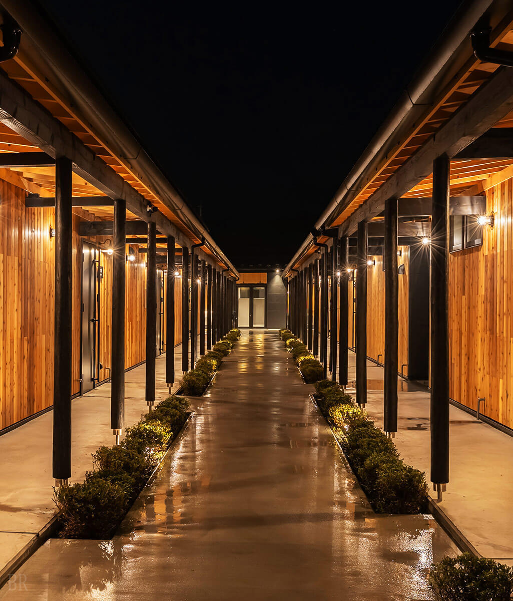 秩父別邸木叢の通路