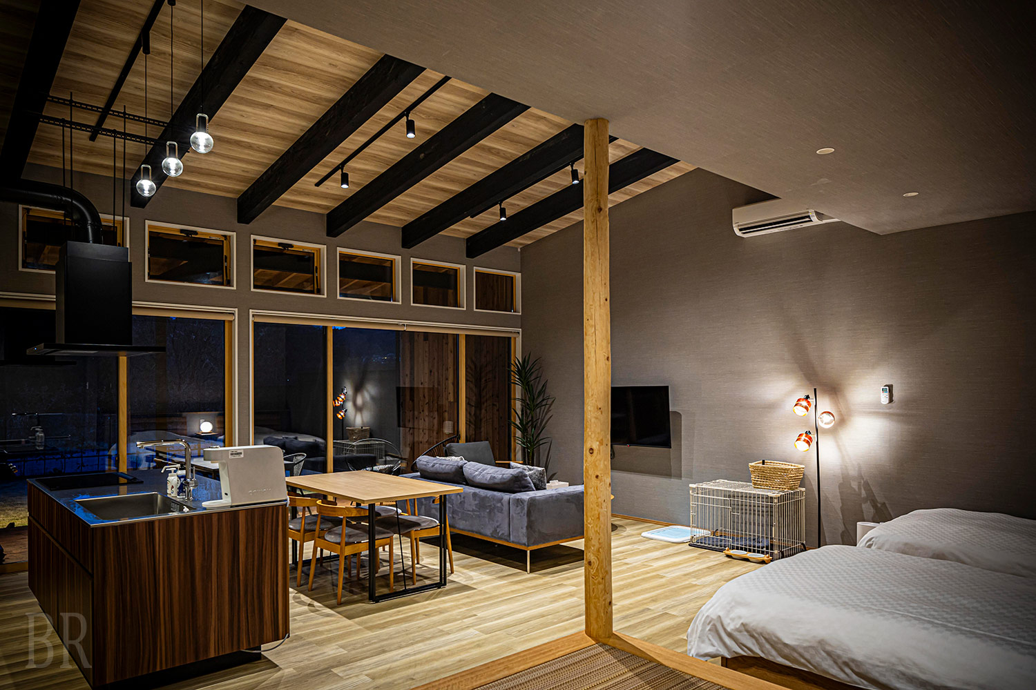 大型ドッグラン付ヴィラの内装