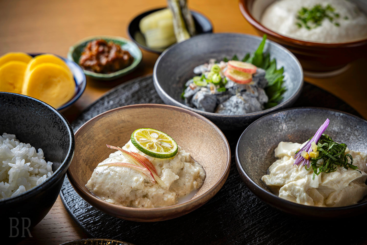 3種の豆腐の和朝食